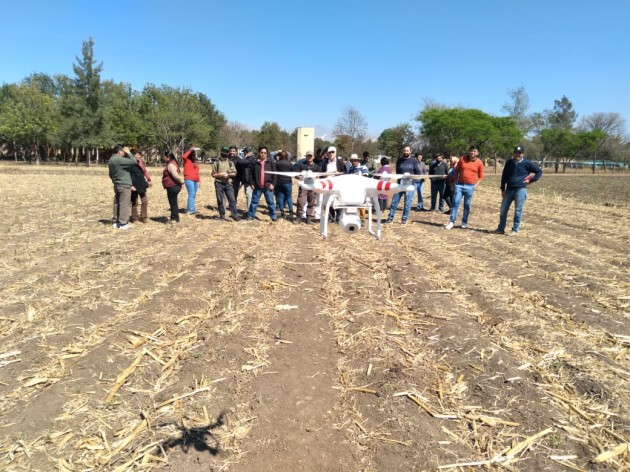 Docentes de la EATA dictan capacitaciones sobre agricultura de precisión en escuelas agrotécnicas de Salta y Jujuy 