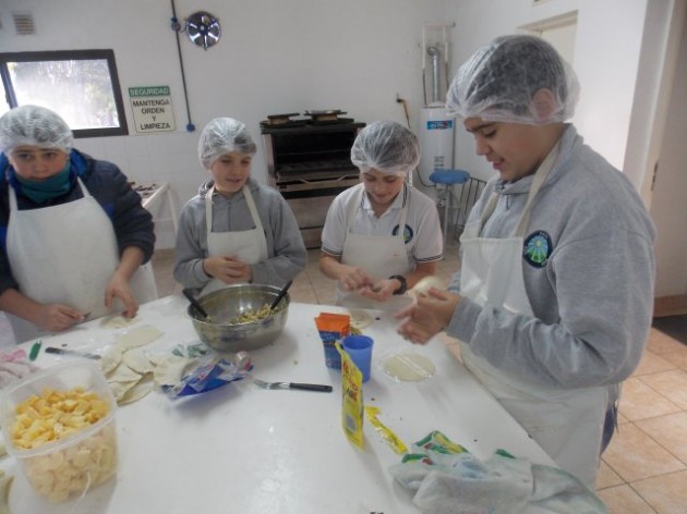 Elaboración de empanadas Elaboración de empanadas