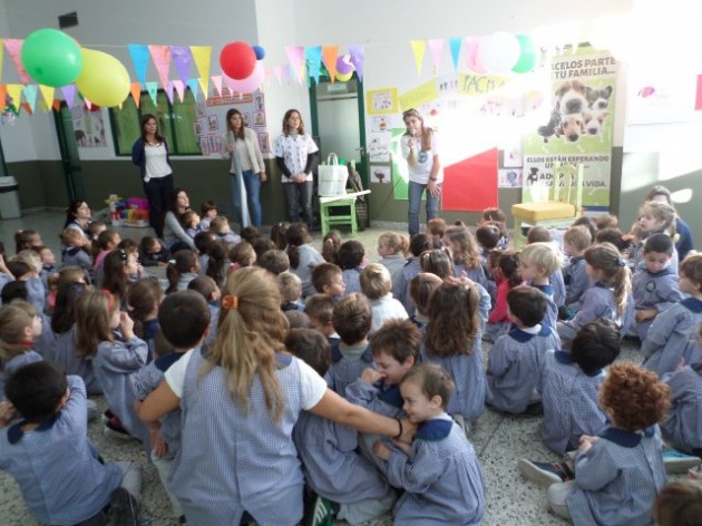 Festejo Día del Animal junto a PACMA Festejo Día del Animal junto a PACMA
