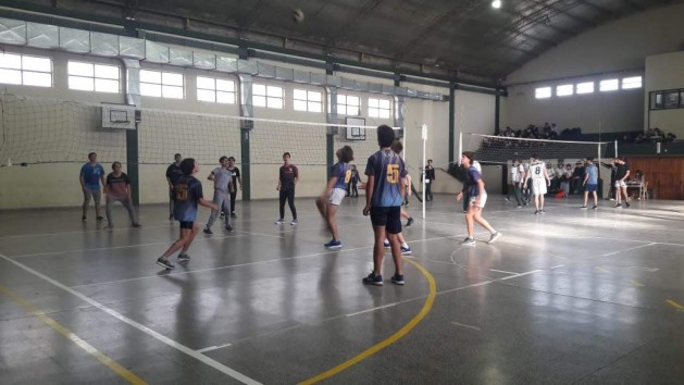 La EATA clasificada en Voley para participar en los Torneos Bonaerenses. La EATA clasificada en Voley para participar en los Torneos Bonaerenses.