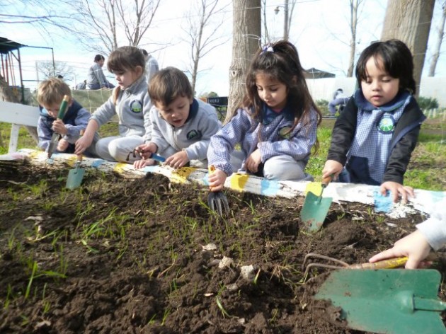 Proyecto: Huerta en el Nivel Inicial Proyecto: Huerta en el Nivel Inicial