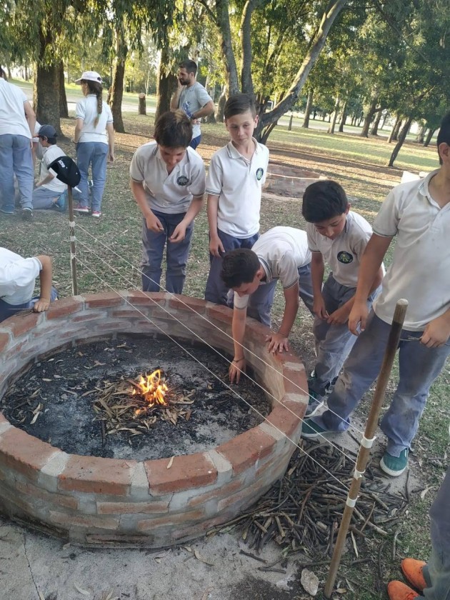 Viviendo la escuela- 4° NP Viviendo la escuela- 4° NP