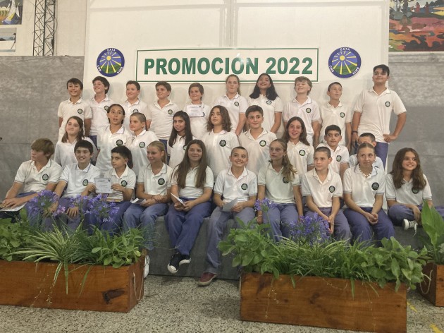 Acto de cierre de ciclo lectivo 2022 y entrega de presentes recordatorios a los egresados de nivel primario Acto de cierre de ciclo lectivo 2022 y entrega de presentes recordatorios a los egresados de nivel primario