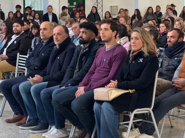 Acto por el Día de la Bandera 