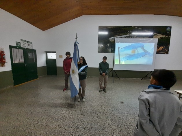 Acto por el Día de la Bandera 