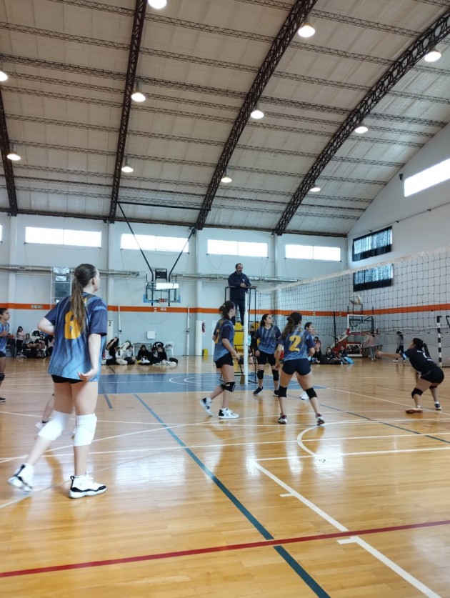 Alumnas de la EATA en la etapa regional de los Juegos Bonaerenses Alumnas de la EATA en la etapa regional de los Juegos Bonaerenses