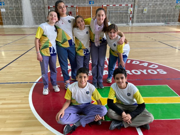 Alumnos de 6 año en los Juegos Educativos Bonaerenses Alumnos de 6 año en los Juegos Educativos Bonaerenses