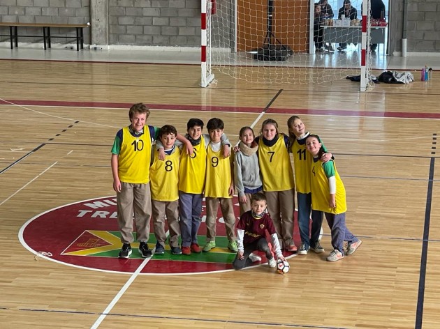 Alumnos de 6 año en los Juegos Educativos Bonaerenses Alumnos de 6 año en los Juegos Educativos Bonaerenses