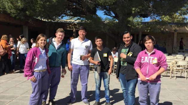 Alumnos de la EATA en la instancia nacional de las Olimpiadas agropecuarias Alumnos de la EATA en la instancia nacional de las Olimpiadas agropecuarias