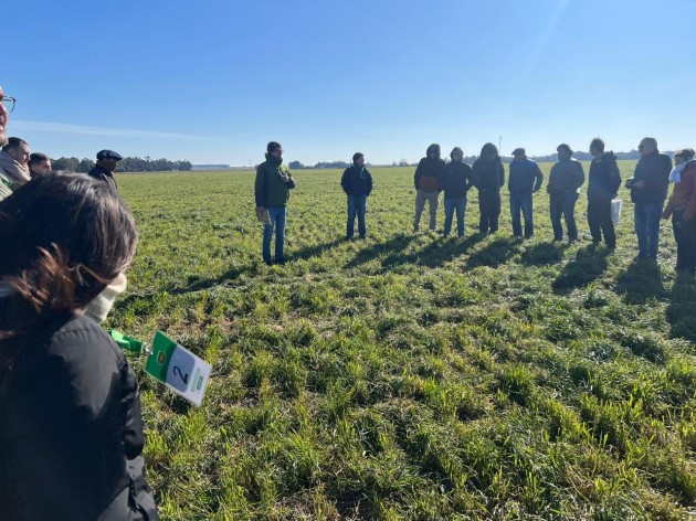 Alumnos de séptimo año participan de jornada de actualización técnica en ganadería 
