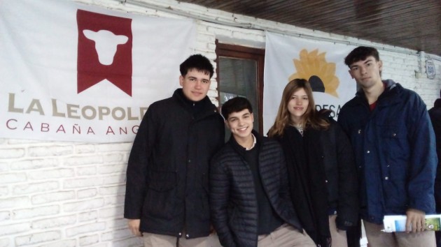 Alumnos de séptimo año presentes en la charla técnica sobre el mercado de carnes Alumnos de séptimo año presentes en la charla técnica sobre el mercado de carnes