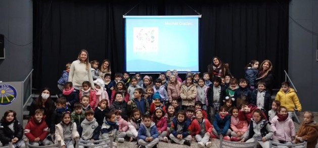 Charla con nutricionistas para alumnos de Tercera Sección (5 años A,B y C) Charla con nutricionistas para alumnos de Tercera Sección (5 años A,B y C)
