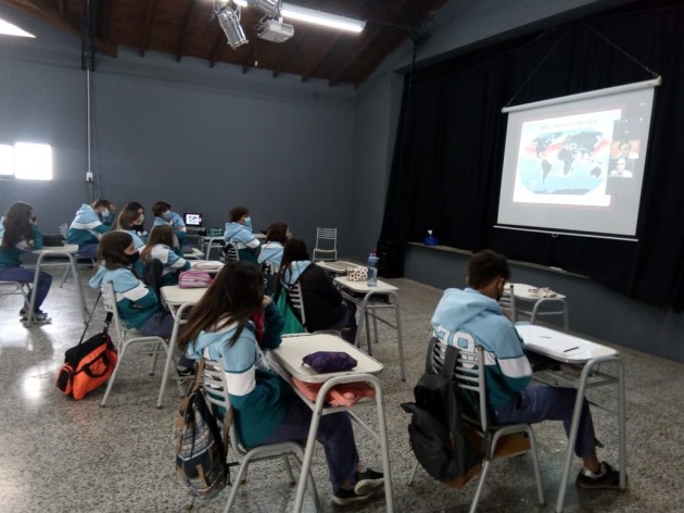 Charla de la DAN en la EATA - 6to. NS
Charla de la DAN en la EATA - 6to. NS
