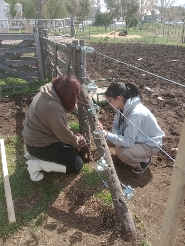 Curso de alambrador en la EATA abierto a la comunidad Curso de alambrador en la EATA abierto a la comunidad