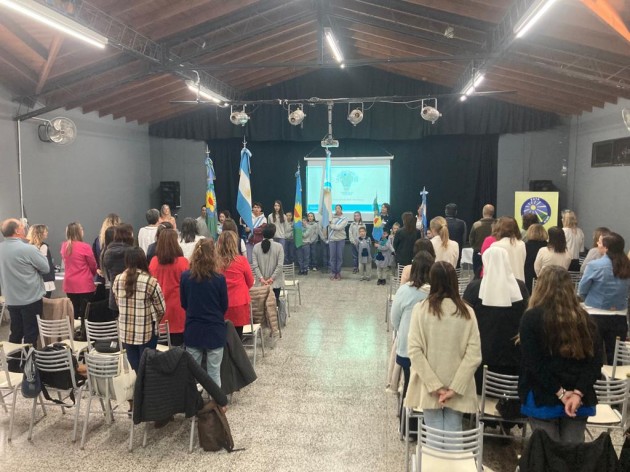 Encuentro regional “Las escuelas hacen” Encuentro regional “Las escuelas hacen”