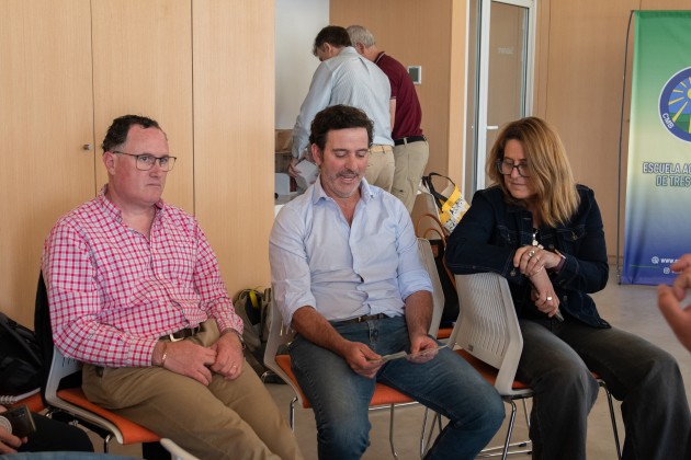 Entrega de diplomas del Programa Regional de Agronegocios de la Universidad Austral