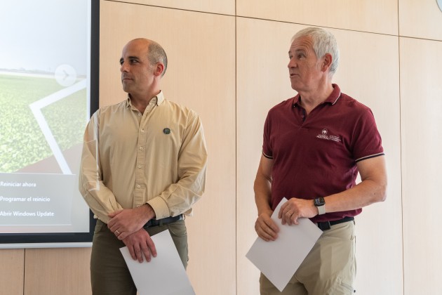 Entrega de diplomas del Programa Regional de Agronegocios de la Universidad Austral