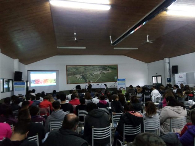 EscuelAgro en la EATA EscuelAgro en la EATA