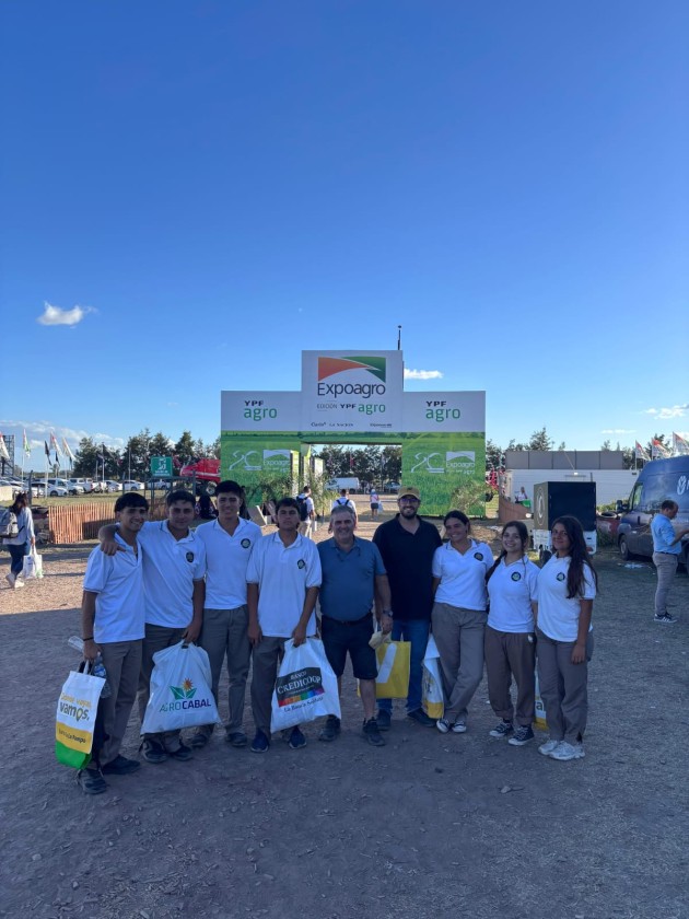 Estudiantes de 7º año en EXPOAGRO 2026