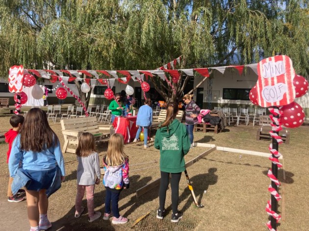 Exitosa kermesse de otoño de nivel primario en la EATA Exitosa kermesse de otoño de nivel primario en la EATA