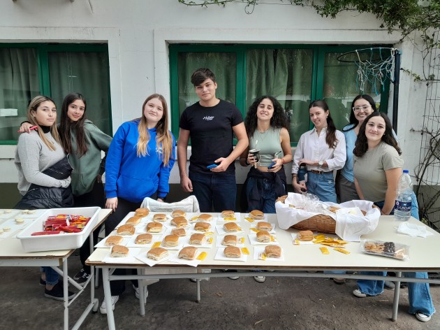 Exitosa kermesse de otoño de nivel primario en la EATA Exitosa kermesse de otoño de nivel primario en la EATA