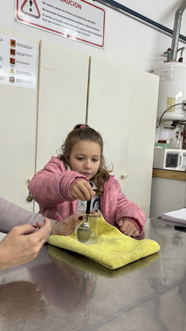 Experimentando mezclas en el Laboratorio