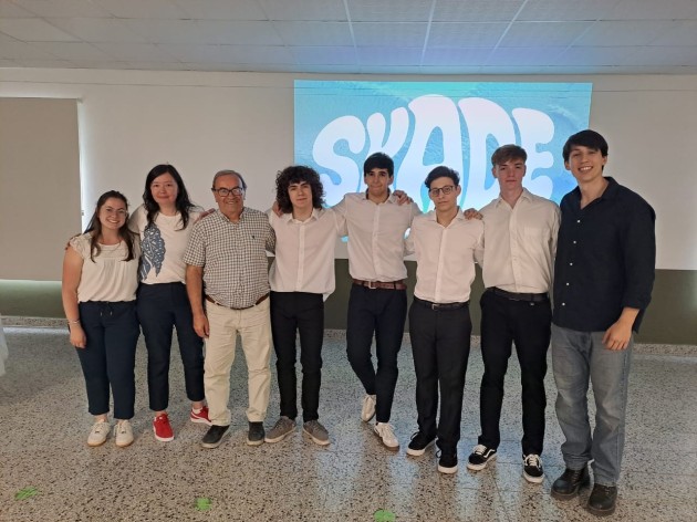 Exposición de planes de negocio de la modalidad Economía y Administración