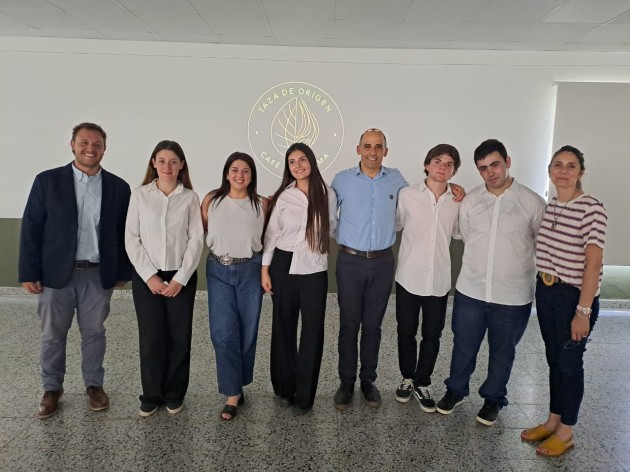 Exposición de planes de negocio de la modalidad Economía y Administración