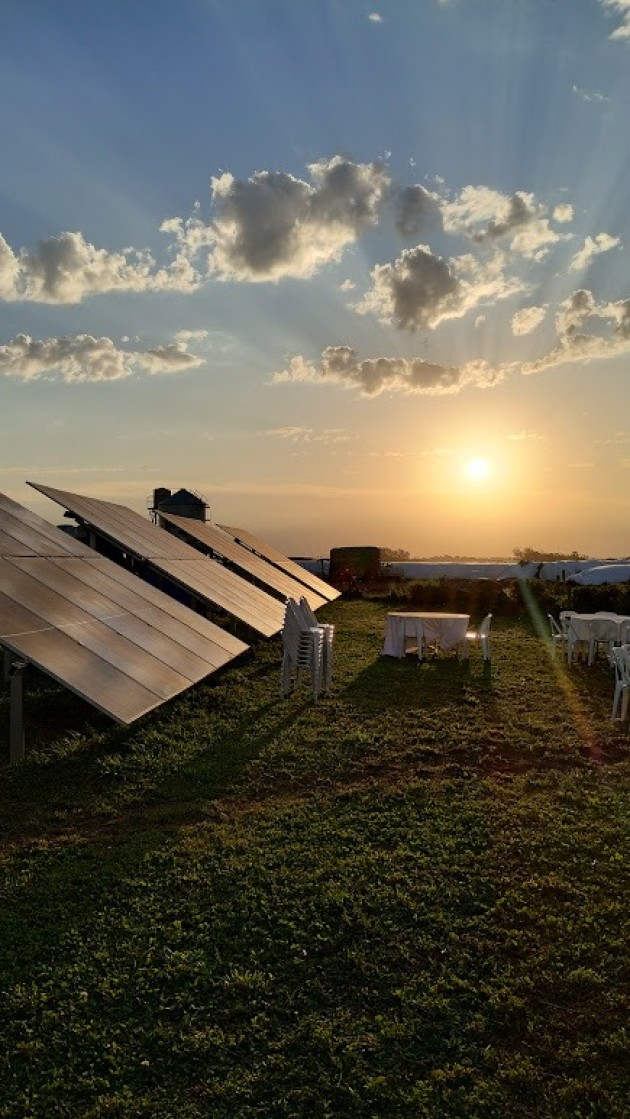 Futuros Técnicos Agropecuarios visitan sistema robotizado de ordeñe