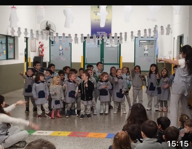 Homenaje al Día del Maestro en nivel inicial Homenaje al Día del Maestro en nivel inicial