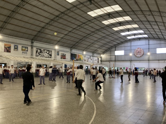 Intercolegial de vóley en la EATA para alumnos de 6to año Intercolegial de vóley en la EATA para alumnos de 6to año