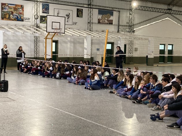 Intercolegial de vóley en la EATA para alumnos de 6to año Intercolegial de vóley en la EATA para alumnos de 6to año