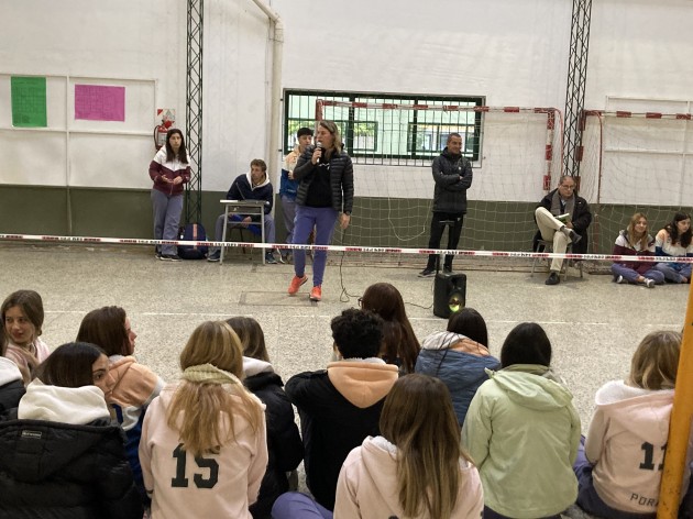 Intercolegial de vóley en la EATA para alumnos de 6to año Intercolegial de vóley en la EATA para alumnos de 6to año