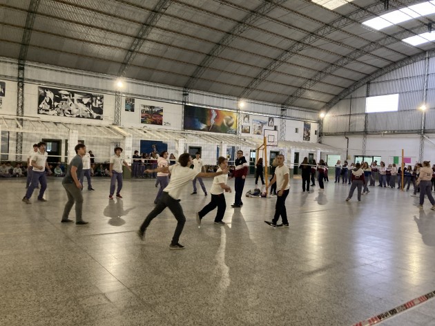 Intercolegial de vóley en la EATA para alumnos de 6to año Intercolegial de vóley en la EATA para alumnos de 6to año