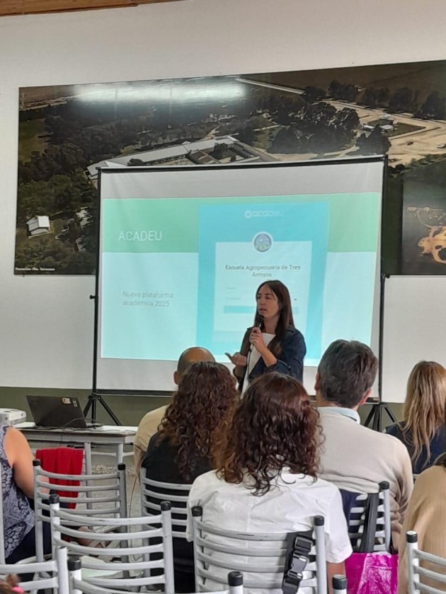 Jornada de capacitación para docentes sobre gestión de las emociones Jornada de capacitación para docentes sobre gestión de las emociones