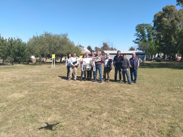 Jornada taller de capacitación sobre sustentabilidad y agroecología de precisión a cargo de docentes de la EATA Jornada taller de capacitación sobre sustentabilidad y agroecología de precisión a cargo de docentes de la EATA