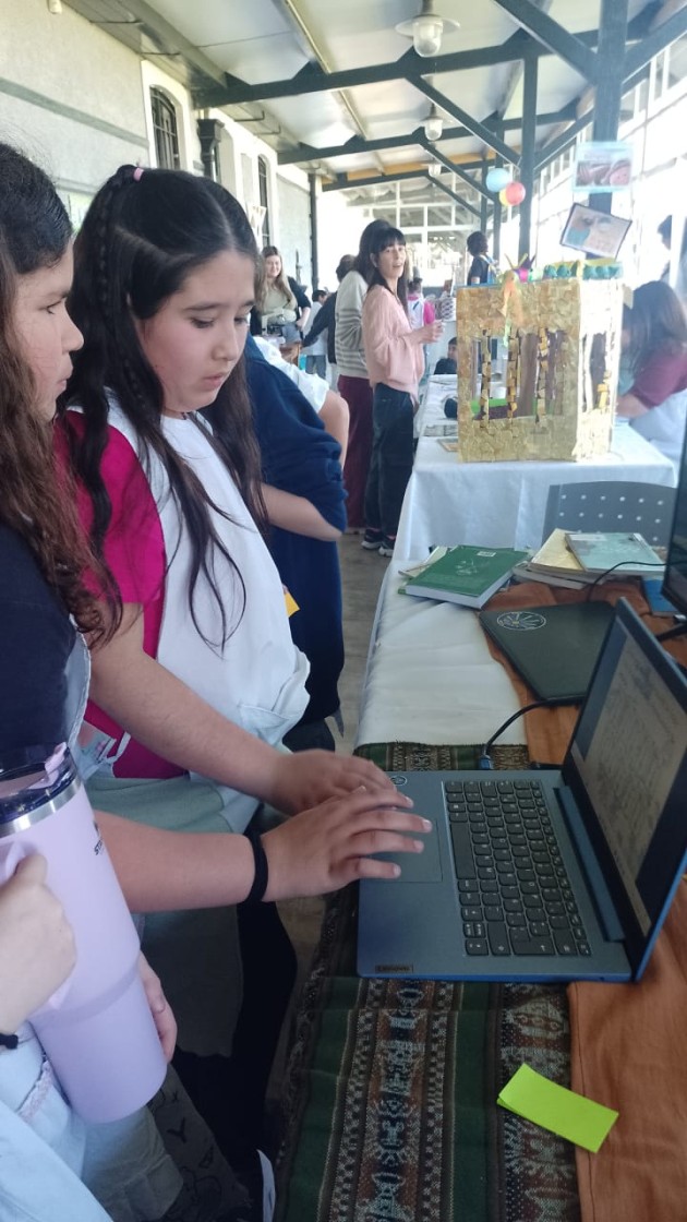 La Biblioteca de la escuela presente en la Primera Muestra de Bibliotecas Escolares