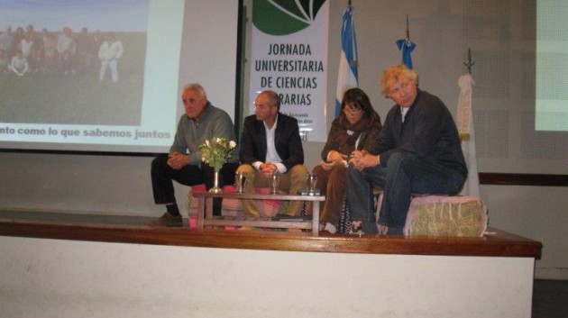 La EATA en la Jornada Universitaria del Ambiente - UBA La EATA en la Jornada Universitaria del Ambiente - UBA