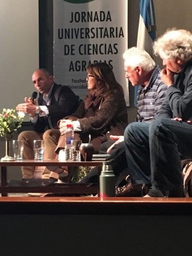 La EATA en la Jornada Universitaria del Ambiente - UBA La EATA en la Jornada Universitaria del Ambiente - UBA