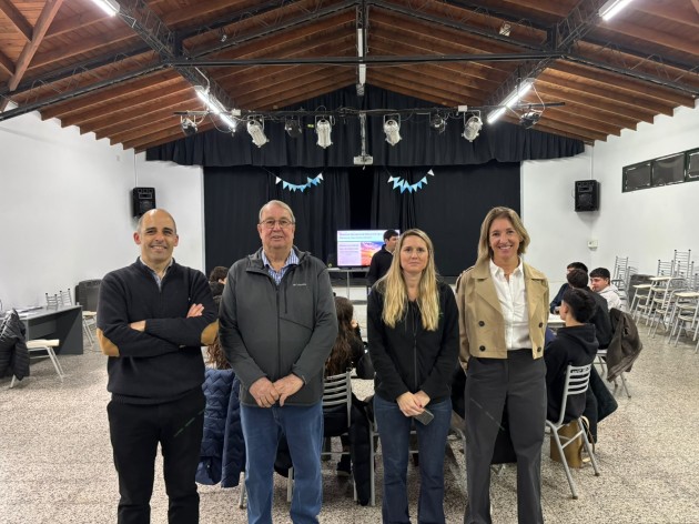 La EATA es sede del Curso: Operadores de Maquinaria Agrícola - CeresTolvas John Deere Tres Arroyos