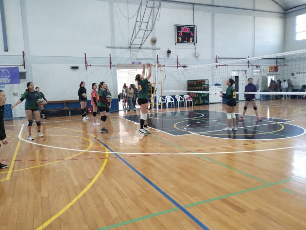 La EATA presente en los bonaerenses de vóley femenino sub 18 La EATA presente en los bonaerenses de vóley femenino sub 18
