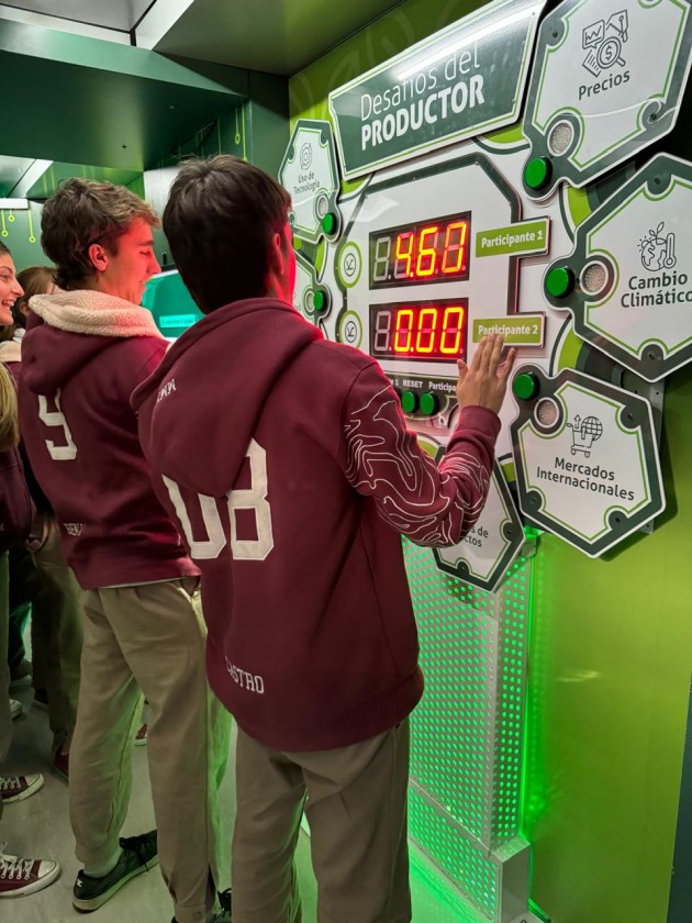 La Escuela Agropecuaria de Tres Arroyos recibe al museo interactivo de Larti Innova La Escuela Agropecuaria de Tres Arroyos recibe al museo interactivo de Larti Innova