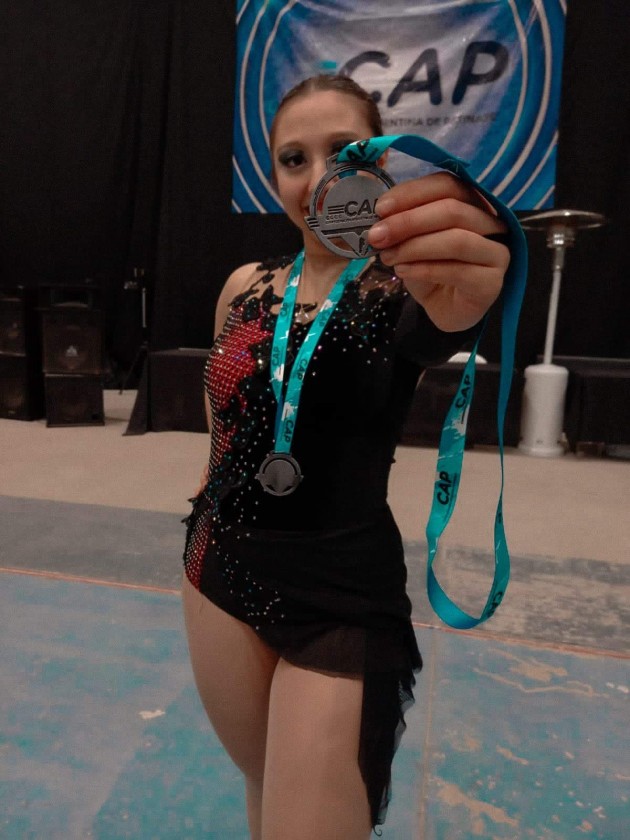 Natalí Colonna Soldavini, alumna de 6 año de la EATA, viajará al mundial de patinaje artístico Natalí Colonna Soldavini, alumna de 6 año de la EATA, viajará al mundial de patinaje artístico