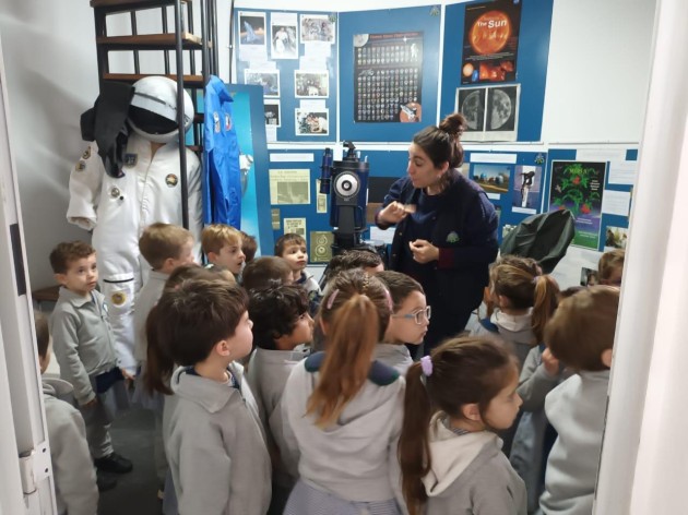 Nivel Inicial: Un viaje literario bajo la luz de la luna