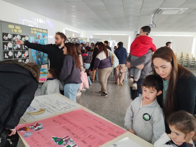 Nivel Inicial: Un viaje literario bajo la luz de la luna