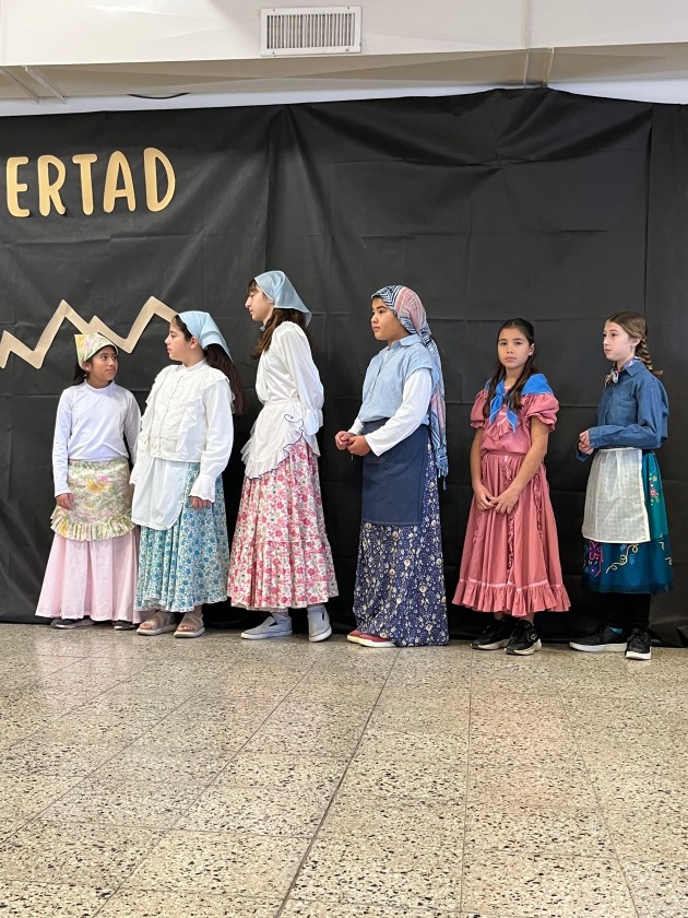 Nivel Primario - 17 de agosto:  ¡Viajamos en el tiempo para reencontrarnos con nuestra historia! 