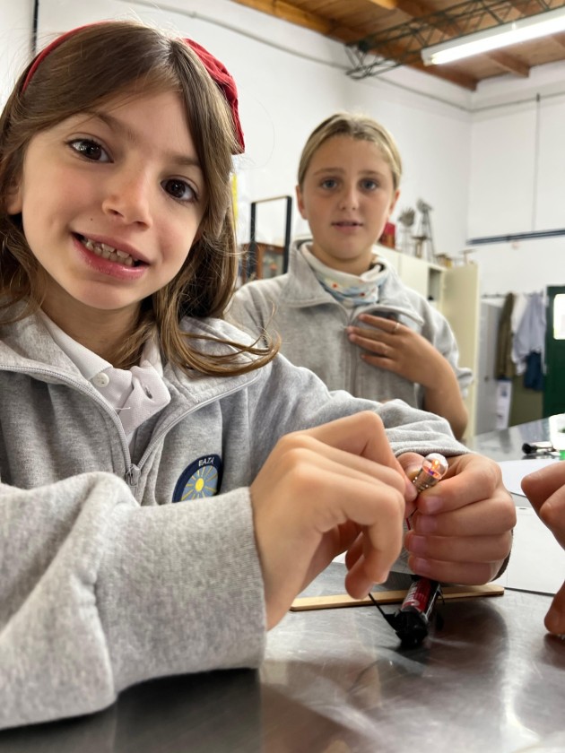 Nivel Primario genera Circuitos Eléctricos