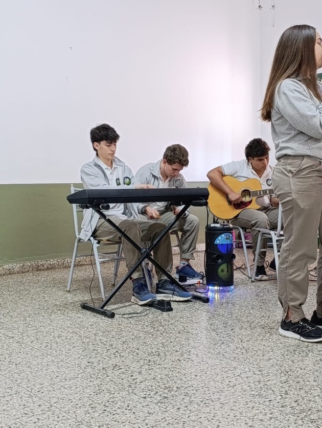 Nivel Secundario conmemora el Día del respeto por la Diversidad Cultural