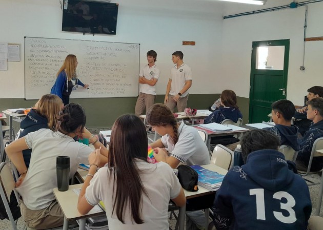 Primera Jornada para la Revisión del Acuerdo Institucional de Convivencia Primera Jornada para la Revisión del Acuerdo Institucional de Convivencia