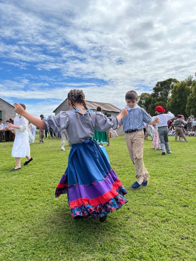 Raíces y Tradiciones en el Nivel Primario